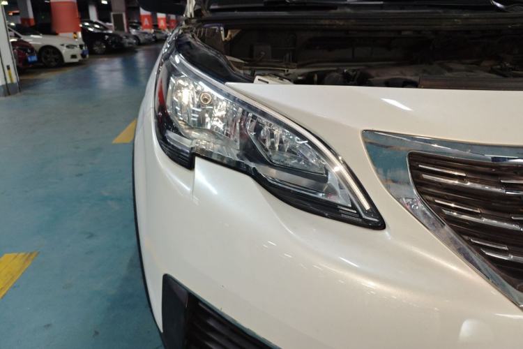Used Peugeot 5008 2017 350THP 7-Seater Elite Edition Right Front Headlight