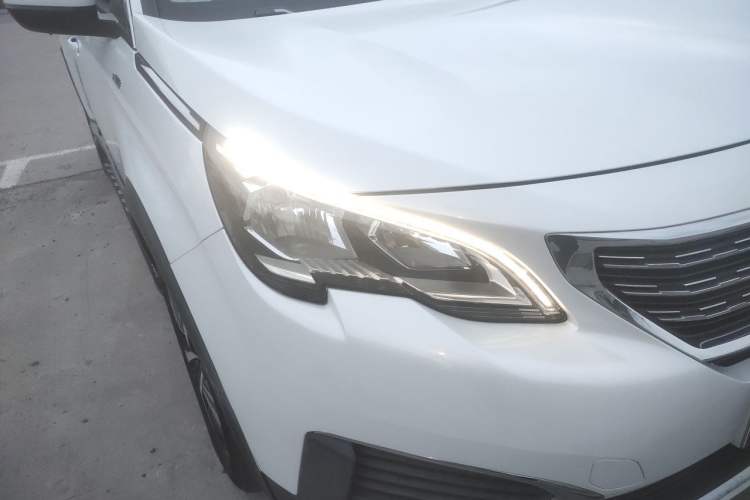 Used Peugeot 5008 2017 350THP 5-Seat Elite Edition Right Front Headlight