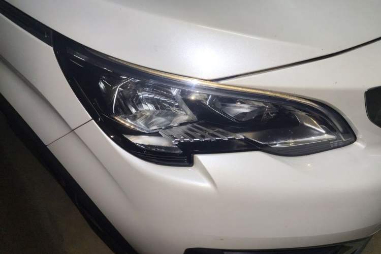 Used Peugeot 5008 2017 350THP 7-Seater Elite Edition Right Front Headlight