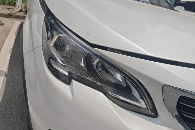 Used Peugeot 5008 2017 380THP 7-Seater Boundary-Free Edition Right Front Headlight