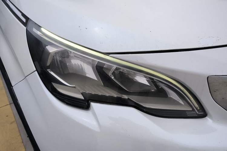 Used Peugeot 5008 2017 350THP 7-Seater Elite Edition Right Front Headlight