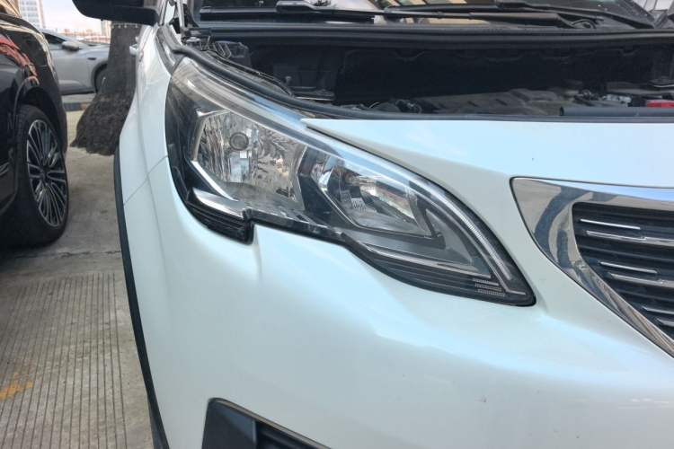 Used Peugeot 5008 2017 350THP 5-Seat Elite Edition Right Front Headlight
