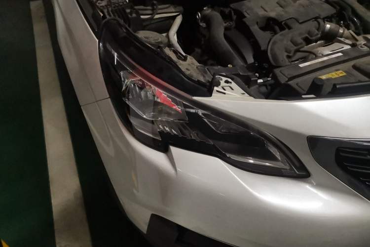 Used Peugeot 5008 2017 350THP 7-Seater Elite Edition Right Front Headlight