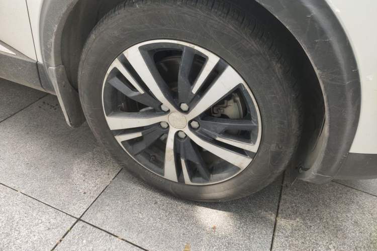 Used Peugeot 5008 2017 350THP 7-Seater Elite Edition Right Front Wheel Hub