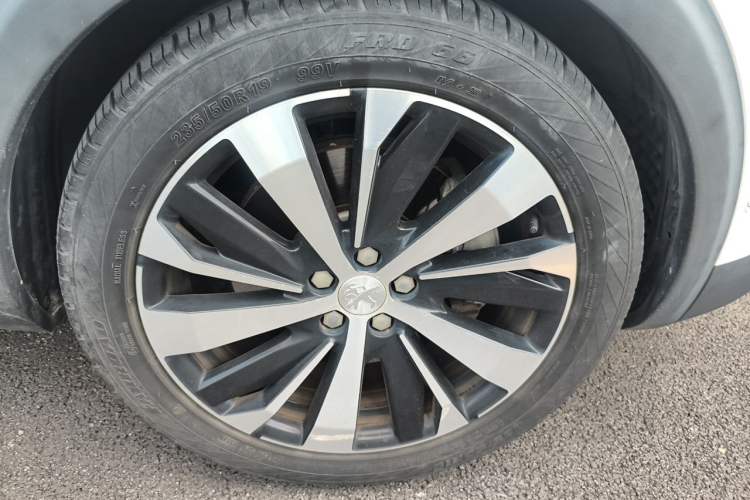 Used Peugeot 5008 2017 380THP 7-Seater Luxury GT Edition Right Front Wheel Hub
