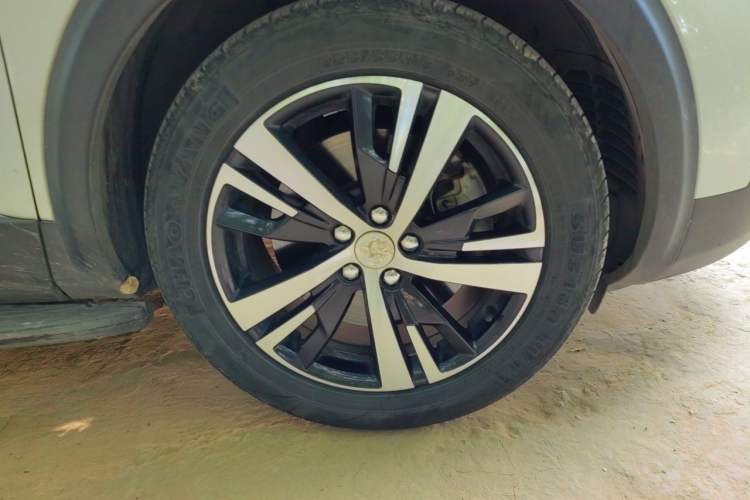 Used Peugeot 5008 2017 380THP 7-Seater Elite Edition Right Front Wheel Hub