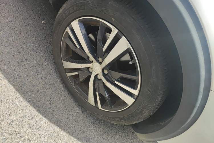 Used Peugeot 5008 2017 380THP 7-Seater Elite Edition Right Front Wheel Hub