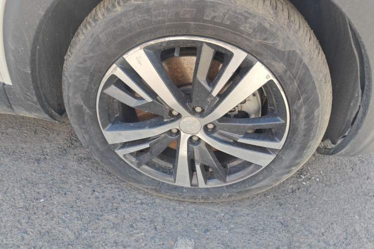 Used Peugeot 5008 2017 380THP 7-Seater Elite Edition Right Front Wheel Hub