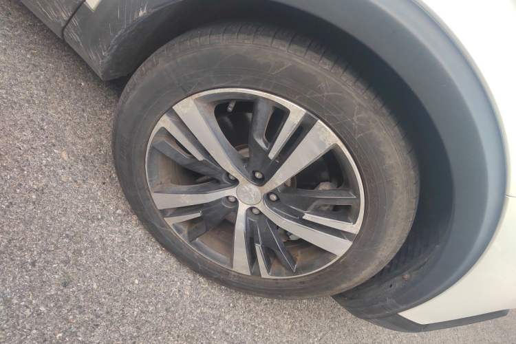 Used Peugeot 5008 2017 350THP 7-Seater Boundless Edition Right Front Wheel Hub
