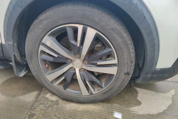 Used Peugeot 5008 2017 350THP 7-Seater Elite Edition Right Front Wheel Hub