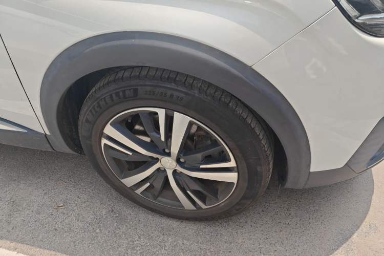 Used Peugeot 5008 2017 380THP 7-Seater Boundary-Free Edition Right Front Wheel Hub