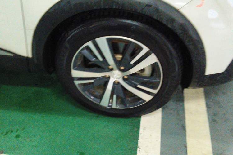 Used Peugeot 5008 2017 350THP 5-Seat Elite Edition Right Front Wheel Hub