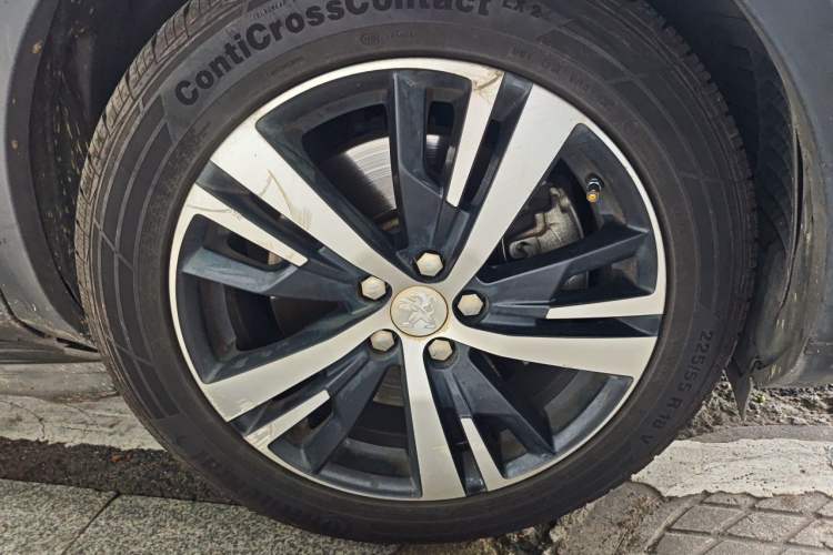 Used Peugeot 5008 2017 380THP 7-Seater Elite Edition Right Front Wheel Hub