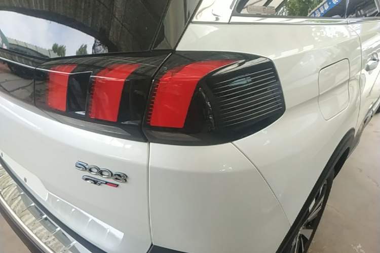 Used Peugeot 5008 2017 380THP 7-Seater Luxury GT Edition Right Rear Taillight
