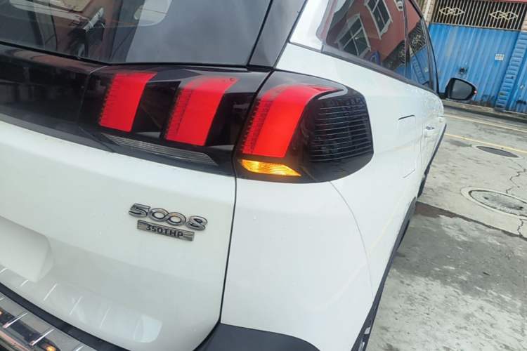 Used Peugeot 5008 2017 350THP 5-Seat Elite Edition Right Rear Taillight
