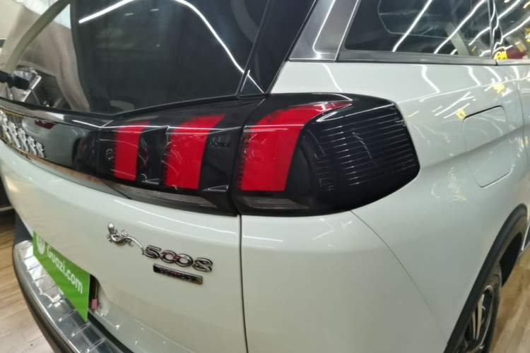 Used Peugeot 5008 2017 380THP 5-Seater Elite Edition Right Rear Taillight