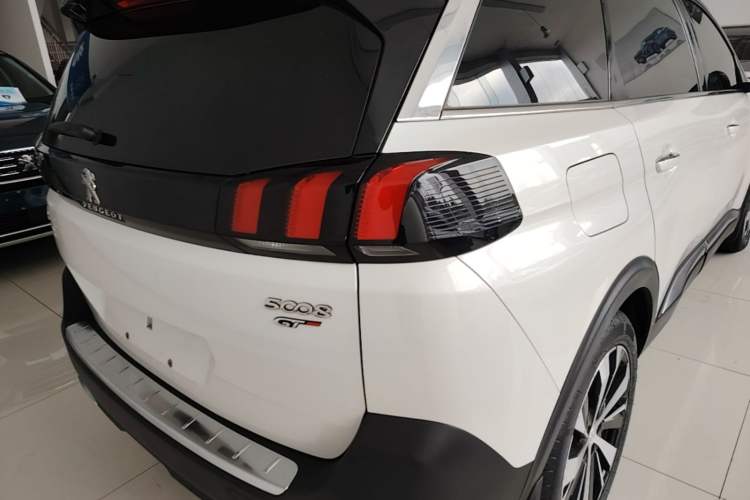 Used Peugeot 5008 2017 380THP 7-Seater Luxury GT Edition Right Rear Taillight