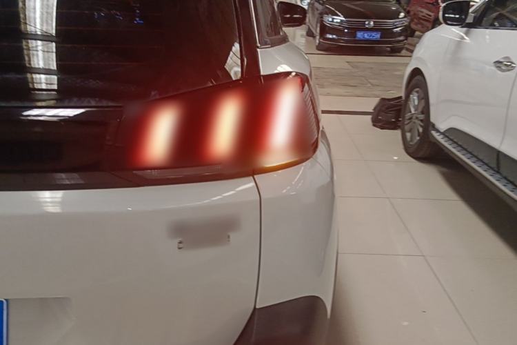 Used Peugeot 5008 2017 380THP 5-Seater Elite Edition Right Rear Taillight