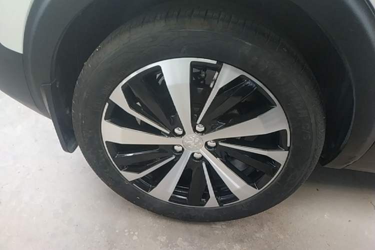Used Peugeot 5008 2017 380THP 7-Seater Luxury GT Edition Right Rear Wheel Hub