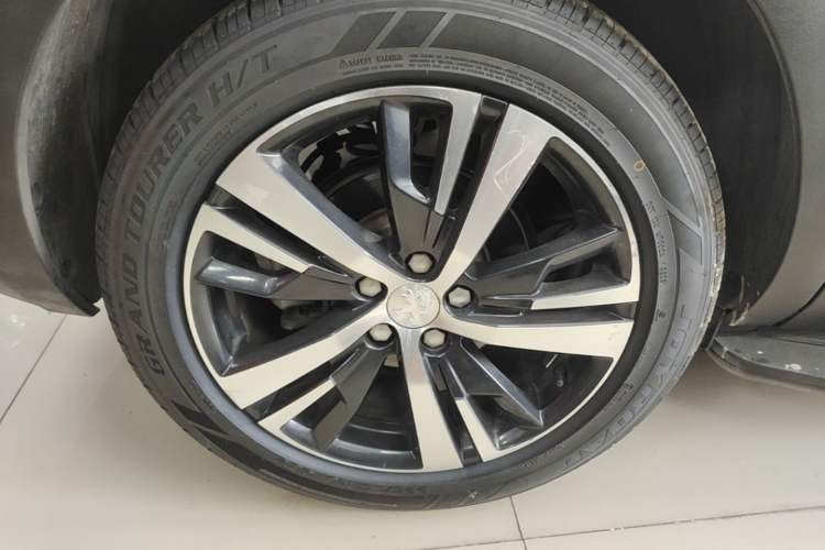 Used Peugeot 5008 2017 380THP 7-Seater Elite Edition Right Rear Wheel Hub