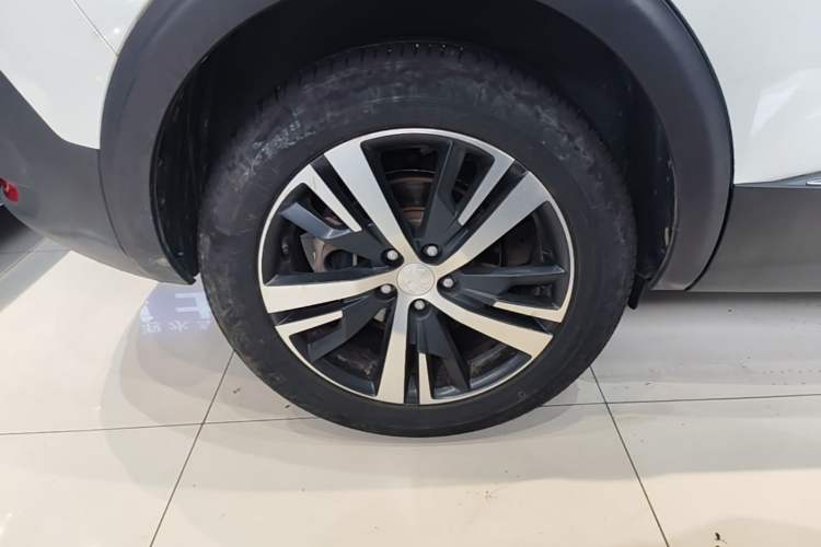 Used Peugeot 5008 2017 380THP 7-Seater Elite Edition Right Rear Wheel Hub