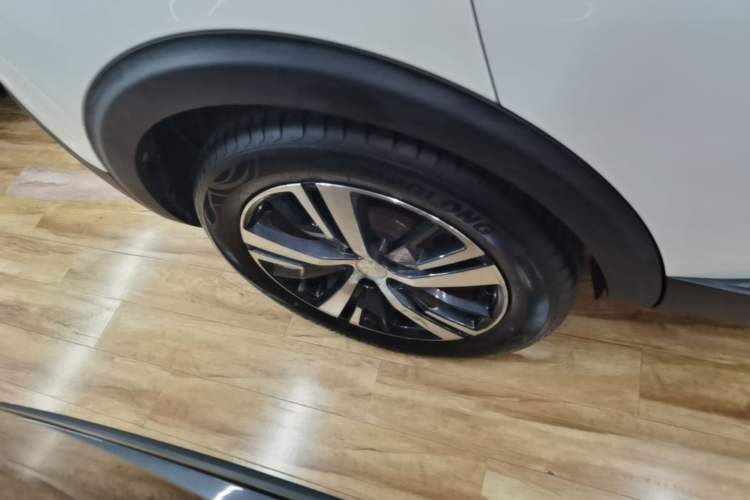 Used Peugeot 5008 2017 380THP 5-Seater Elite Edition Right Rear Wheel Hub