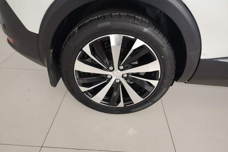 Used Peugeot 5008 2017 380THP 7-Seater Luxury GT Edition Right Rear Wheel Hub