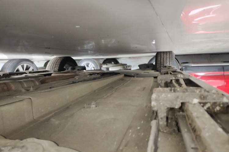 Used Peugeot 5008 2017 380THP 7-Seater Elite Edition Right Side Sill
