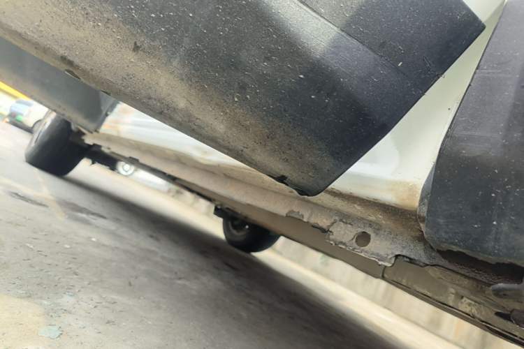 Used Peugeot 5008 2017 350THP 5-Seat Elite Edition Right Side Sill