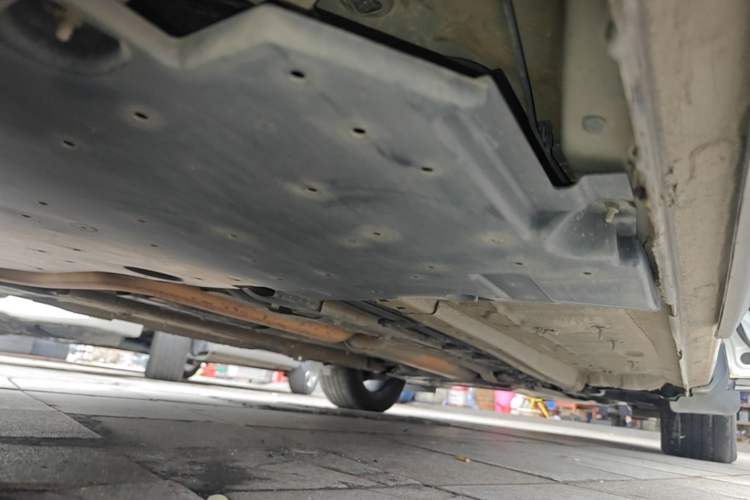 Used Peugeot 5008 2017 350THP 7-Seater Elite Edition Right Side Sill