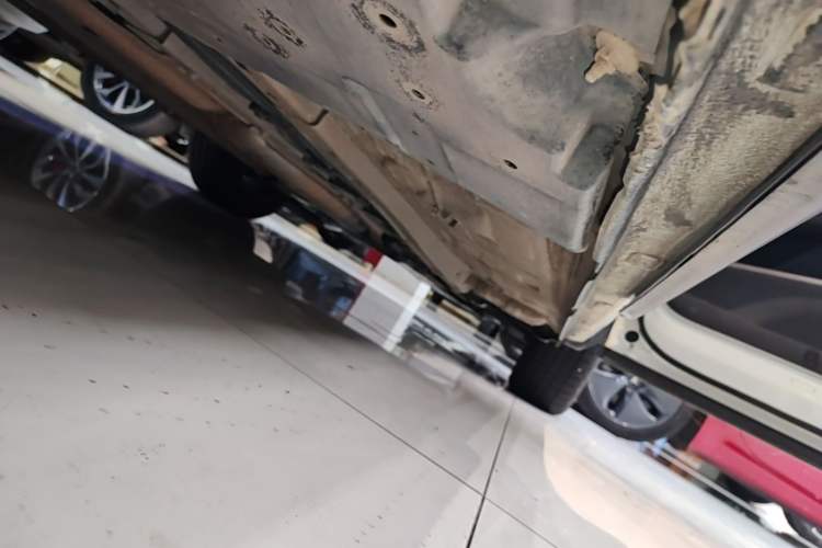 Used Peugeot 5008 2017 380THP 7-Seater Elite Edition Right Side Sill