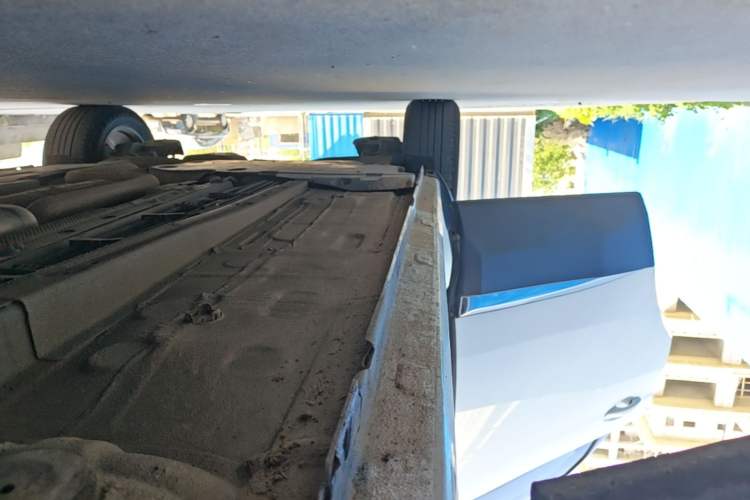 Used Peugeot 5008 2017 380THP 7-Seater Elite Edition Right Side Sill