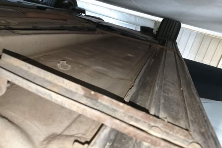 Used Peugeot 5008 2017 350THP 7-Seater Elite Edition Right Side Sill