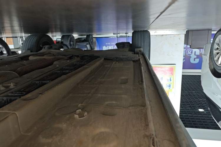 Used Peugeot 5008 2017 350THP 5-Seat Elite Edition Right Side Sill