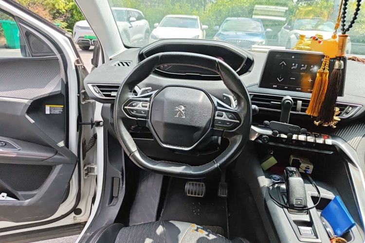 Used Peugeot 5008 2017 380THP 7-Seater Elite Edition Steering Wheel