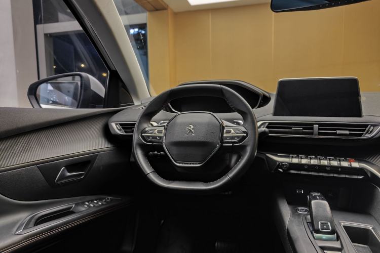 Used Peugeot 5008 2017 380THP 7-Seater Elite Edition Steering Wheel