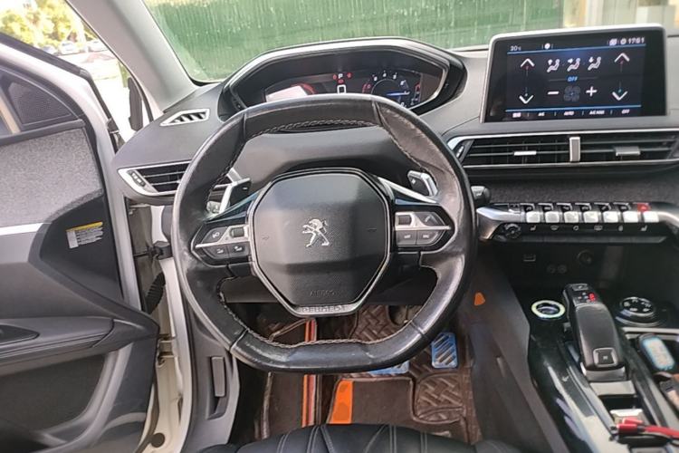Used Peugeot 5008 2017 380THP 7-Seater Luxury Edition Steering Wheel