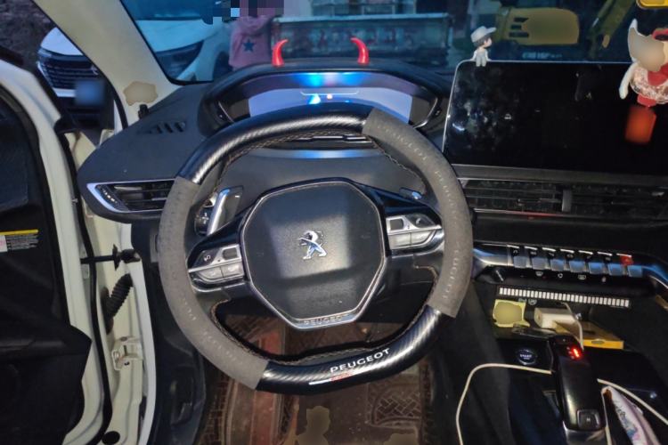 Used Peugeot 5008 2017 350THP 7-Seater Elite Edition Steering Wheel