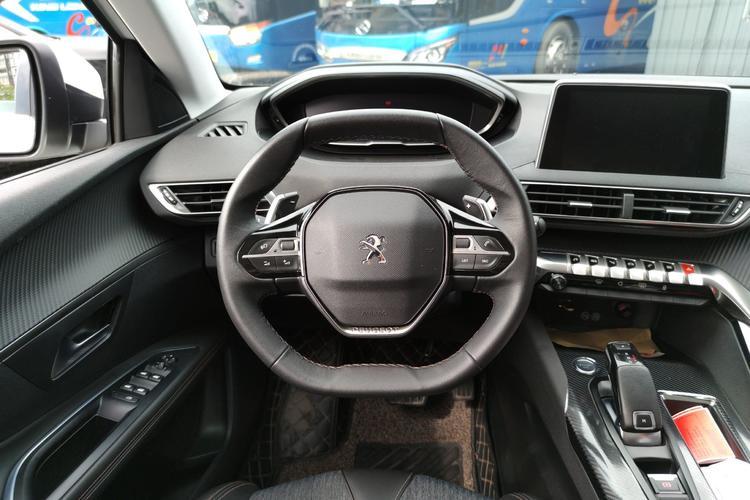 Used Peugeot 5008 2017 350THP 7-Seater Elite Edition Steering Wheel