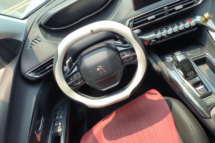 Used Peugeot 5008 2017 380THP 7-Seater Boundary-Free Edition Steering Wheel