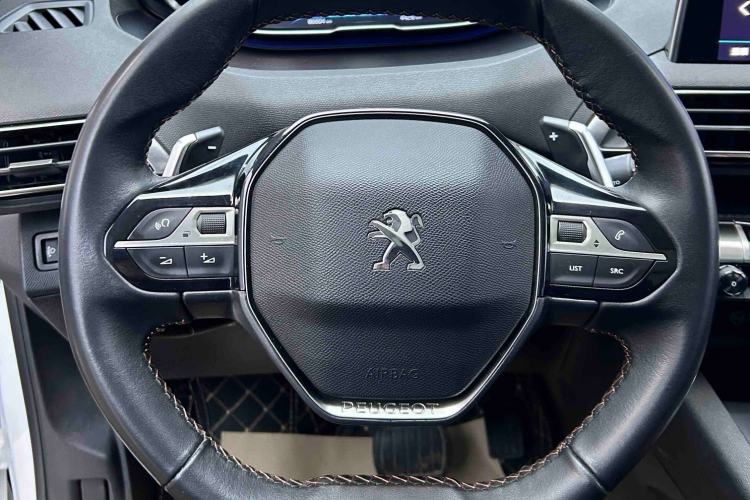 Used Peugeot 5008 2017 380THP 7-Seater Elite Edition Steering Wheel
