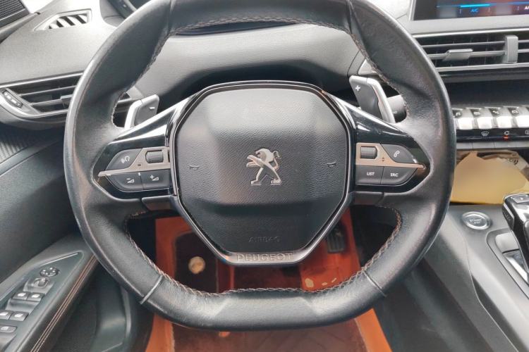 Used Peugeot 5008 2017 380THP 7-Seater Elite Edition Steering Wheel