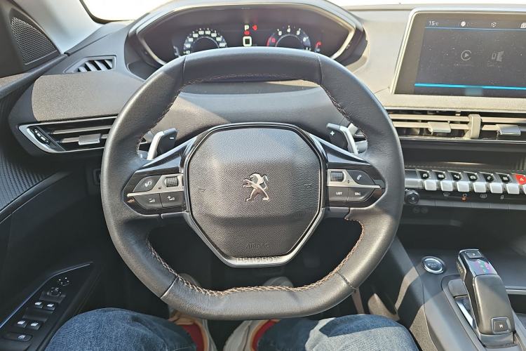 Used Peugeot 5008 2017 380THP 7-Seater Elite Edition Steering Wheel