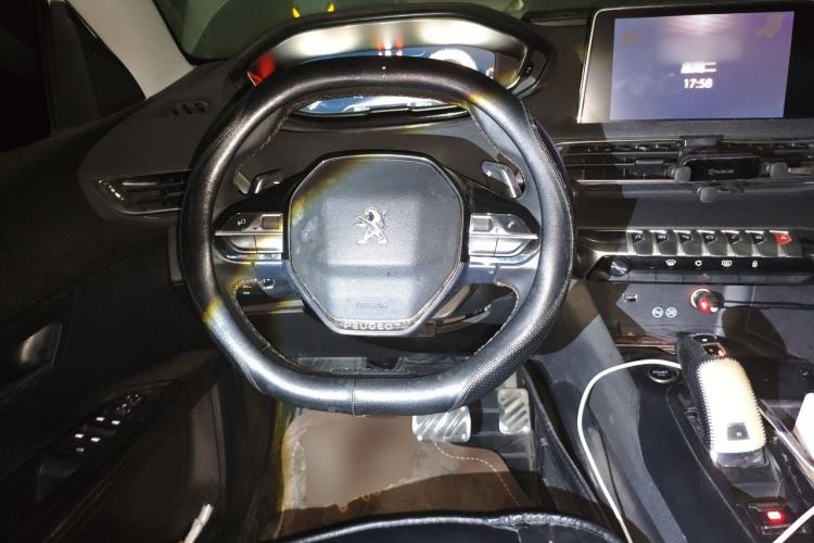 Used Peugeot 5008 2017 380THP 7-Seater Elite Edition Steering Wheel