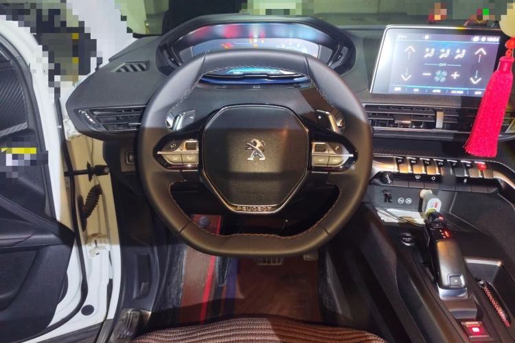 Used Peugeot 5008 2017 350THP 7-Seater Elite Edition Steering Wheel