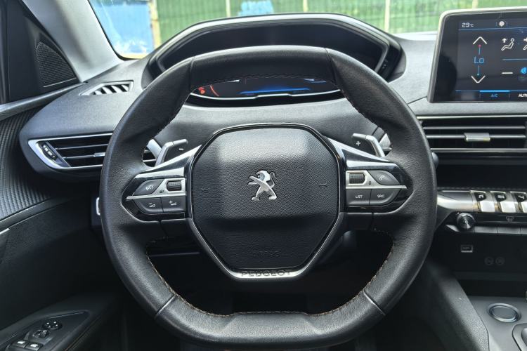 Used Peugeot 5008 2017 380THP 7-Seater Elite Edition Steering Wheel