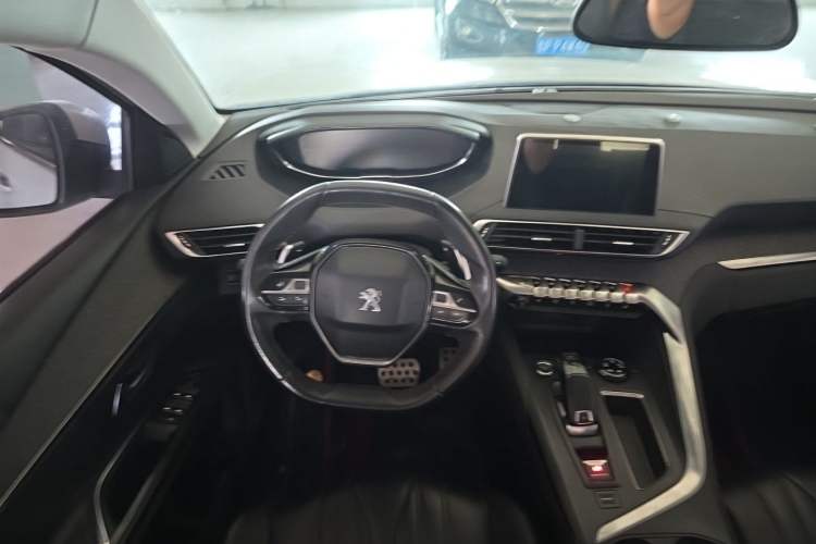 Used Peugeot 5008 2017 380THP 7-Seater Luxury Edition Steering Wheel
