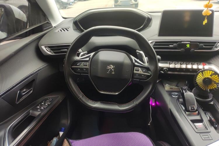 Used Peugeot 5008 2017 350THP 7-Seater Elite Edition Steering Wheel