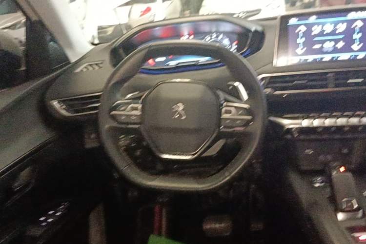 Used Peugeot 5008 2017 350THP 5-Seat Elite Edition Steering Wheel
