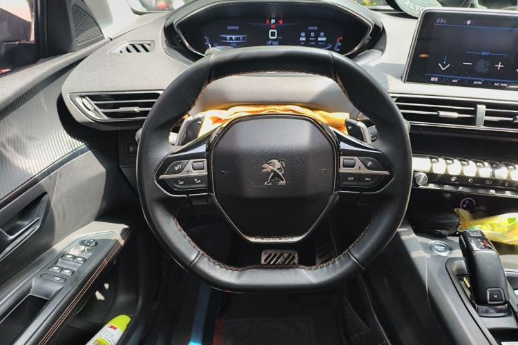 Used Peugeot 5008 2017 350THP 7-Seater Elite Edition Steering Wheel